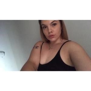 Meet your Posher, Valeria